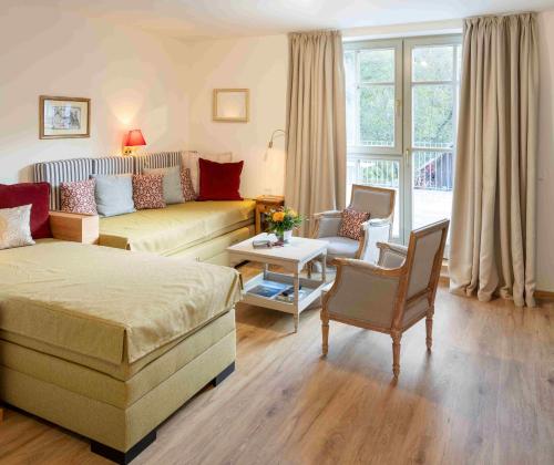 One Bedroom Apartment
