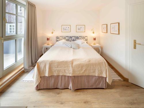 One Bedroom Apartment