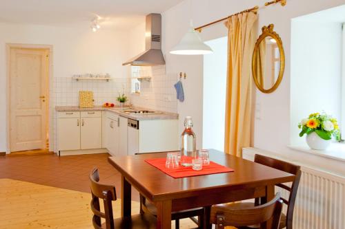 One Bedroom Apartment