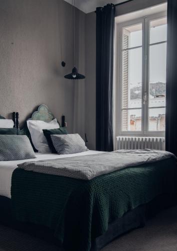 Large Triple Room