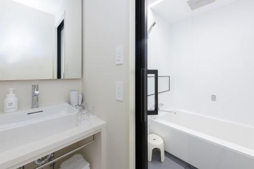Japanese-Style Quadruple Room with Tatami Area