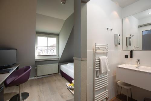 Economy Single Room