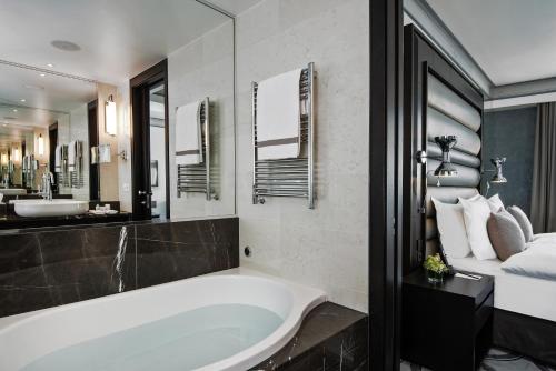Savoy Executive room with terrace