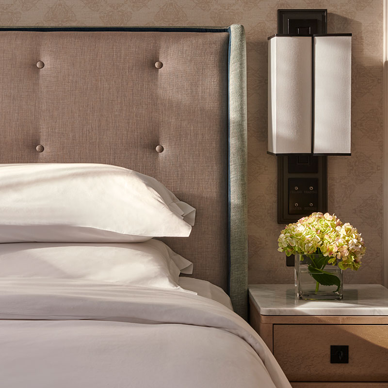 2 Twin Beds Courtyard View