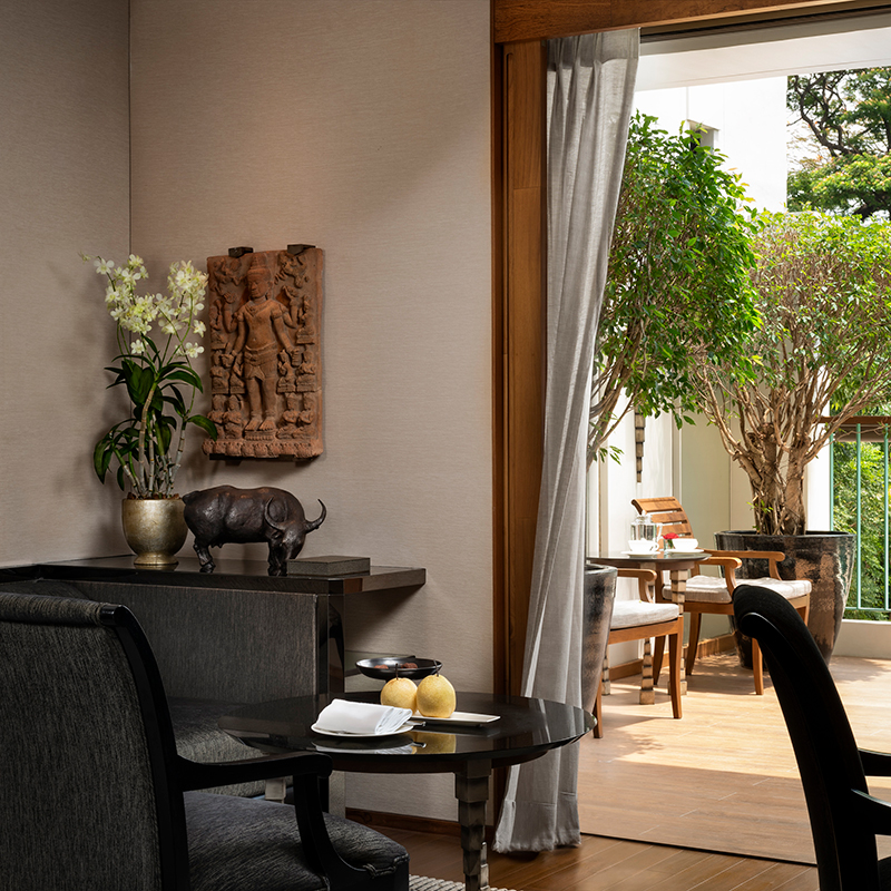 Club Room With Balcony