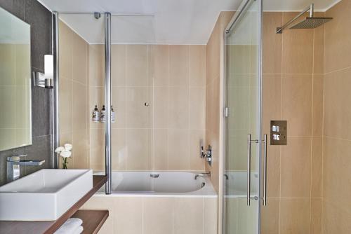 Gray d’Albion Suite Sea View With Terrace