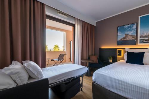 Deluxe Double Room with Terrace