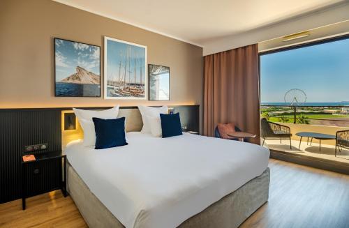 Deluxe Double Room with Terrace