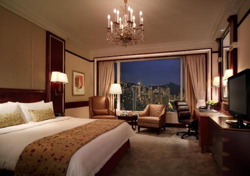 Horizon King Room with Peak View