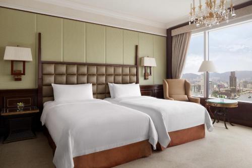 Horizon Twin Room with Harbour View