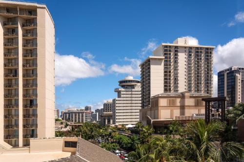 Newly Renovated Tower City, Larger Guest room, 1 King, City view
