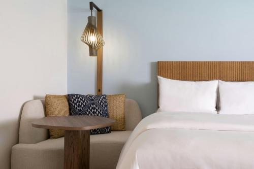 Newly Renovated Tower Premier Ocean View, Larger Guest room, 2 Double