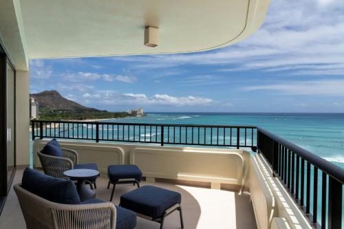 Newly Renovated Tower Premier Ocean Suite, 1 Bedroom Suite, Oceanfront