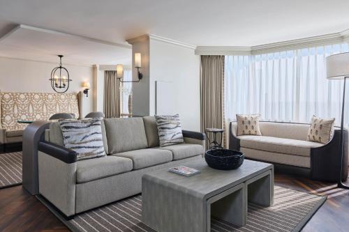 Buckhead & Peachtree Suite, 1 Bedroom Suite, 1 King