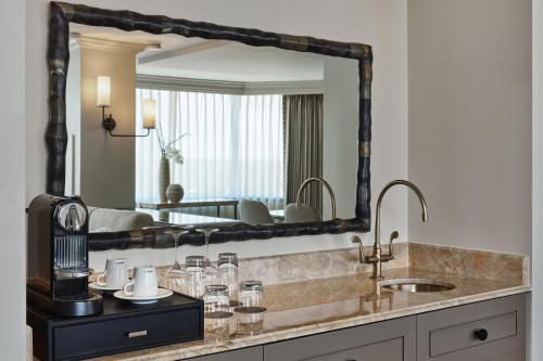 Buckhead & Peachtree Suite, 1 Bedroom Suite, 1 King
