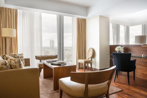 Panoramic Suite