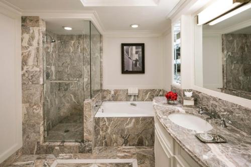 Avenue View Suite