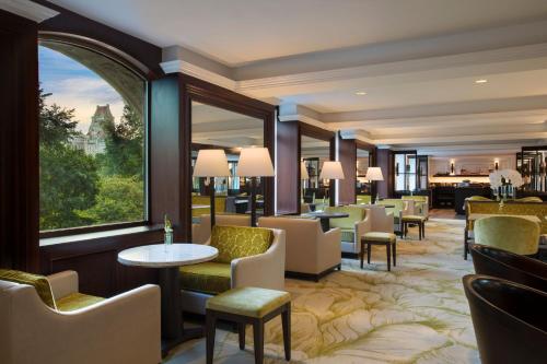 Avenue View Room with Club Lounge Access, 1 King Bed