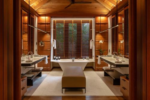 Rainforest Villa King or Twin (Malaysia & Singapore Resident)