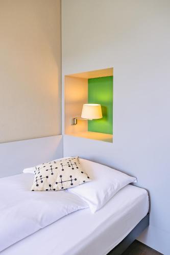 Small Single Room with View to Rhine River