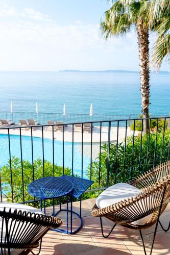 Room 32 m2 with Balcony - Sea View