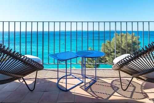 Deluxe room 118 ft² with balcony - Sea view 