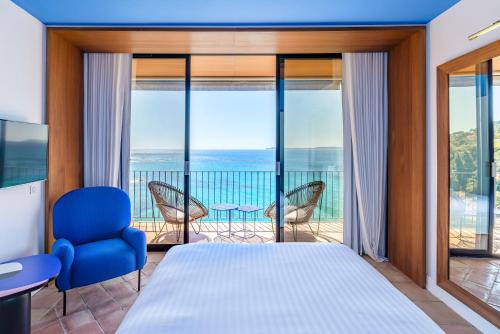 Superior room 105 ft² with balcony - Sea view