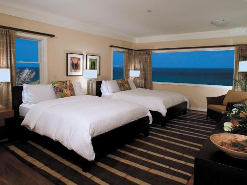 Four-Bedroom Villa with Ocean View 