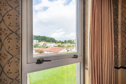 King Room with Garden View