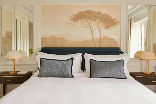 Deluxe Guest room with 1 King Bed