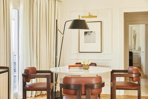 Cortes Suite