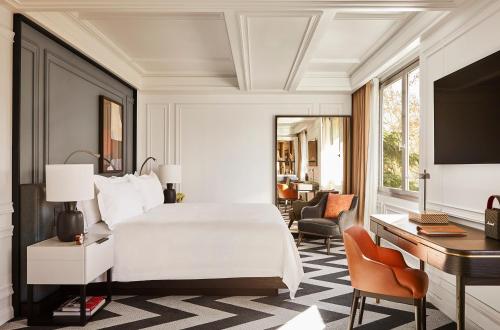 Grand Double Room with View
