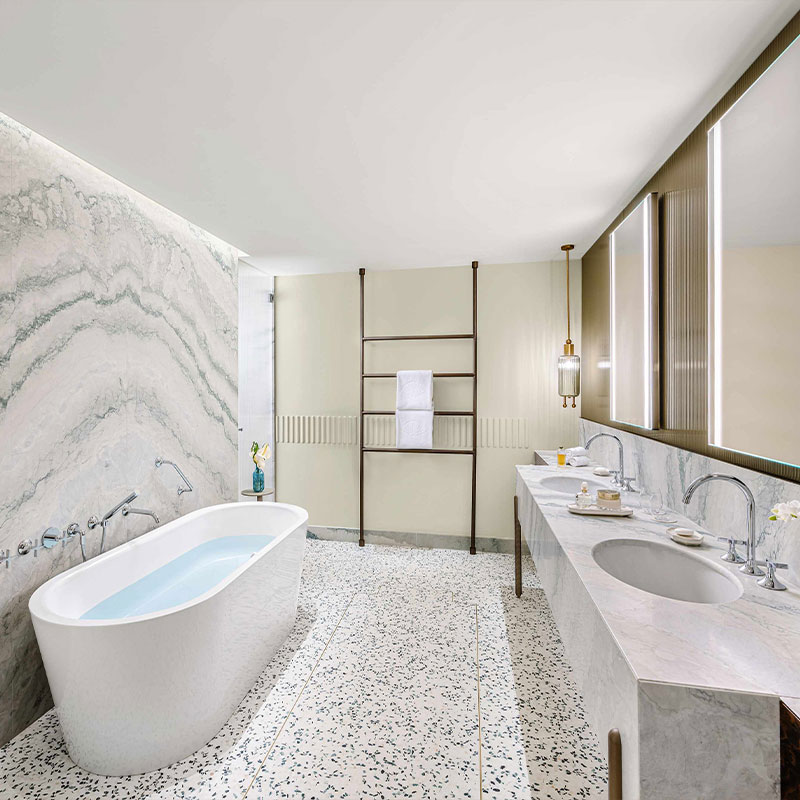 Grand Suite with Lake View