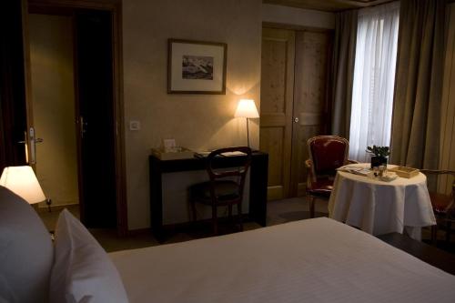 Small Double Room - Albert 1er