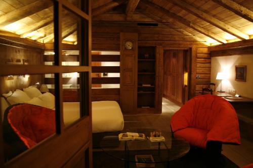 Two-Bedroom Apartment - La Ferme