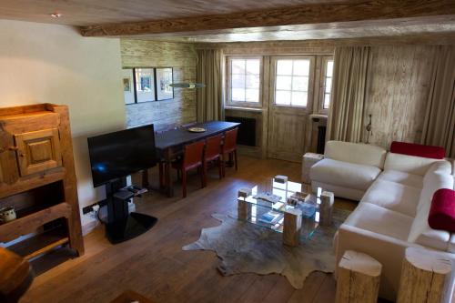 Three Bedroom Apartment