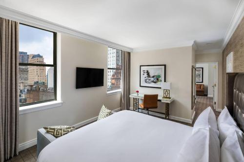 Lower Floor, 1 Bedroom Suite, 1 King
