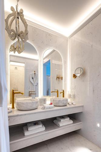 Delos Two Bedroom Villa with Private Pool and Sea View