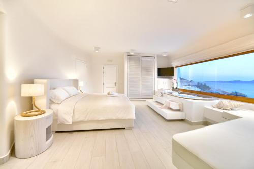 Amalia Five Bedroom Villa with Private Pool and Sea View