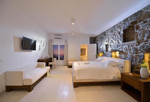 Amalia Five Bedroom Villa with Private Pool and Sea View