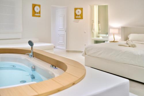 Amalia Five Bedroom Villa with Private Pool and Sea View