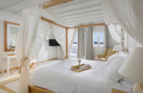 Honeymoon Sea View Suite