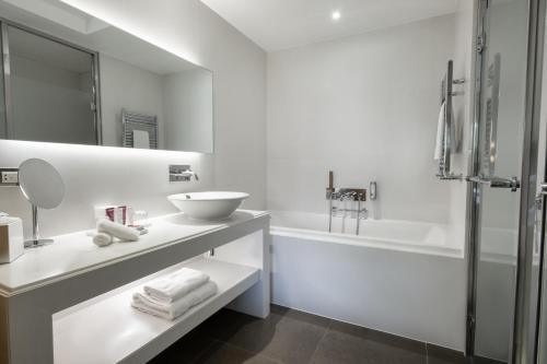 Exclusive Twin Room with Sea View