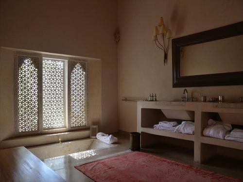 Large Harim-Suite with Private Pool