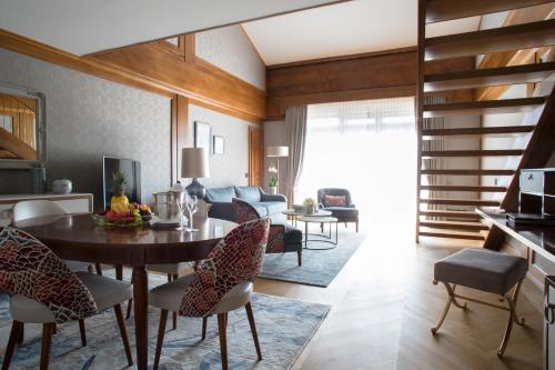 Superior Duplex Suite