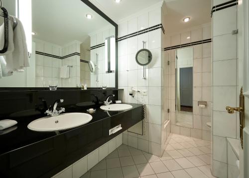 Deluxe Junior Suite Club
