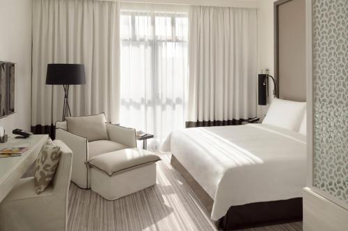 Deluxe Pool View Room with 100 AED Emaar Gift Card per stay