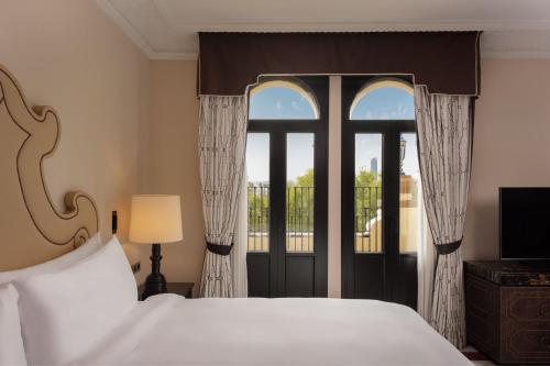 Grand Deluxe Double Room with Terrace