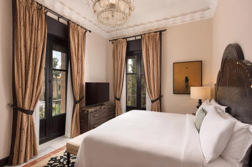 Premium Suite with City View