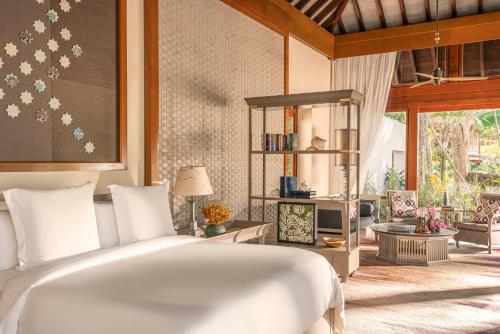 Beach Villa With Pool